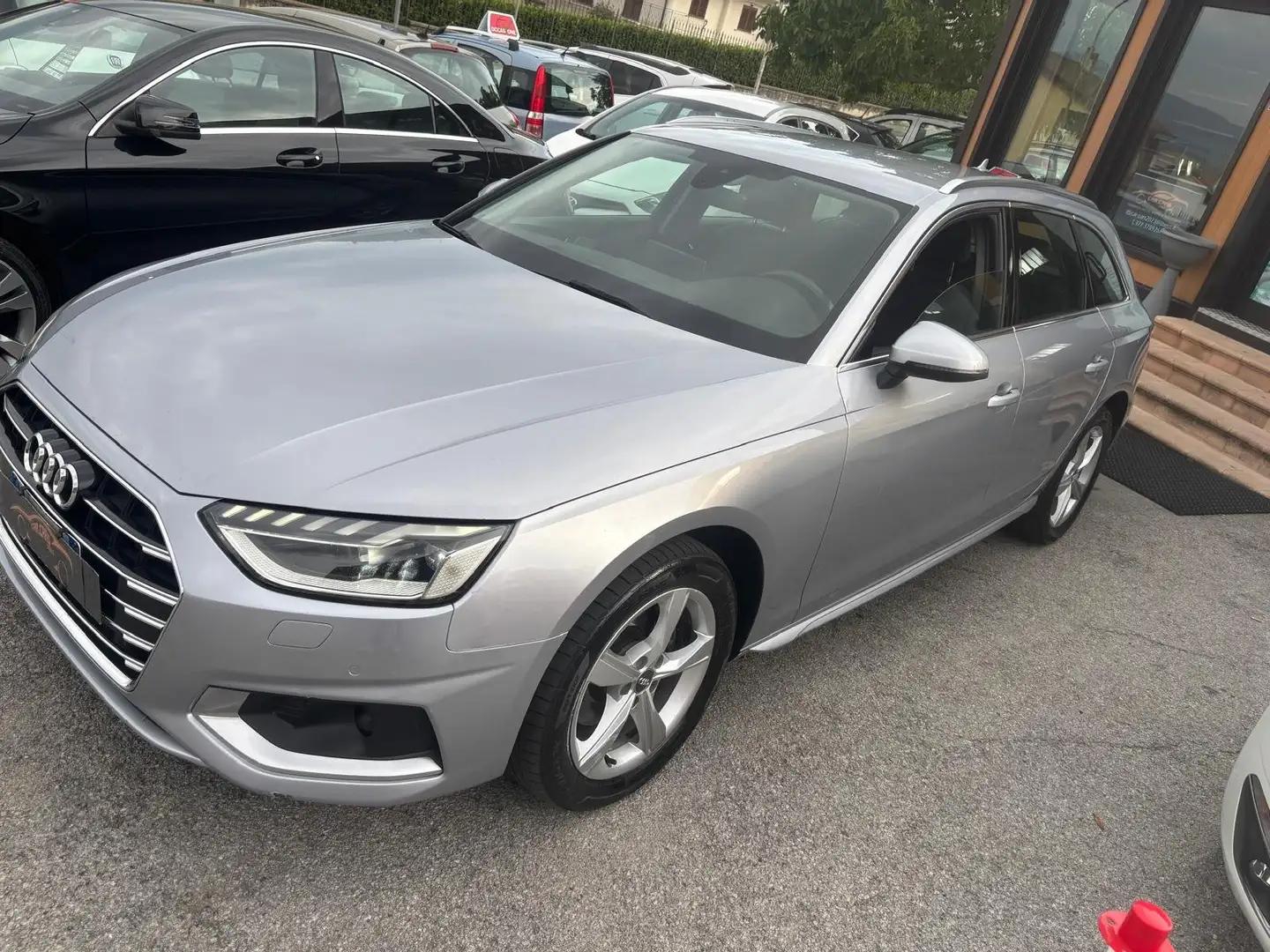 Audi A4 A4 Avant 40 2.0 g-tron Business 170cv s-tronic - 2
