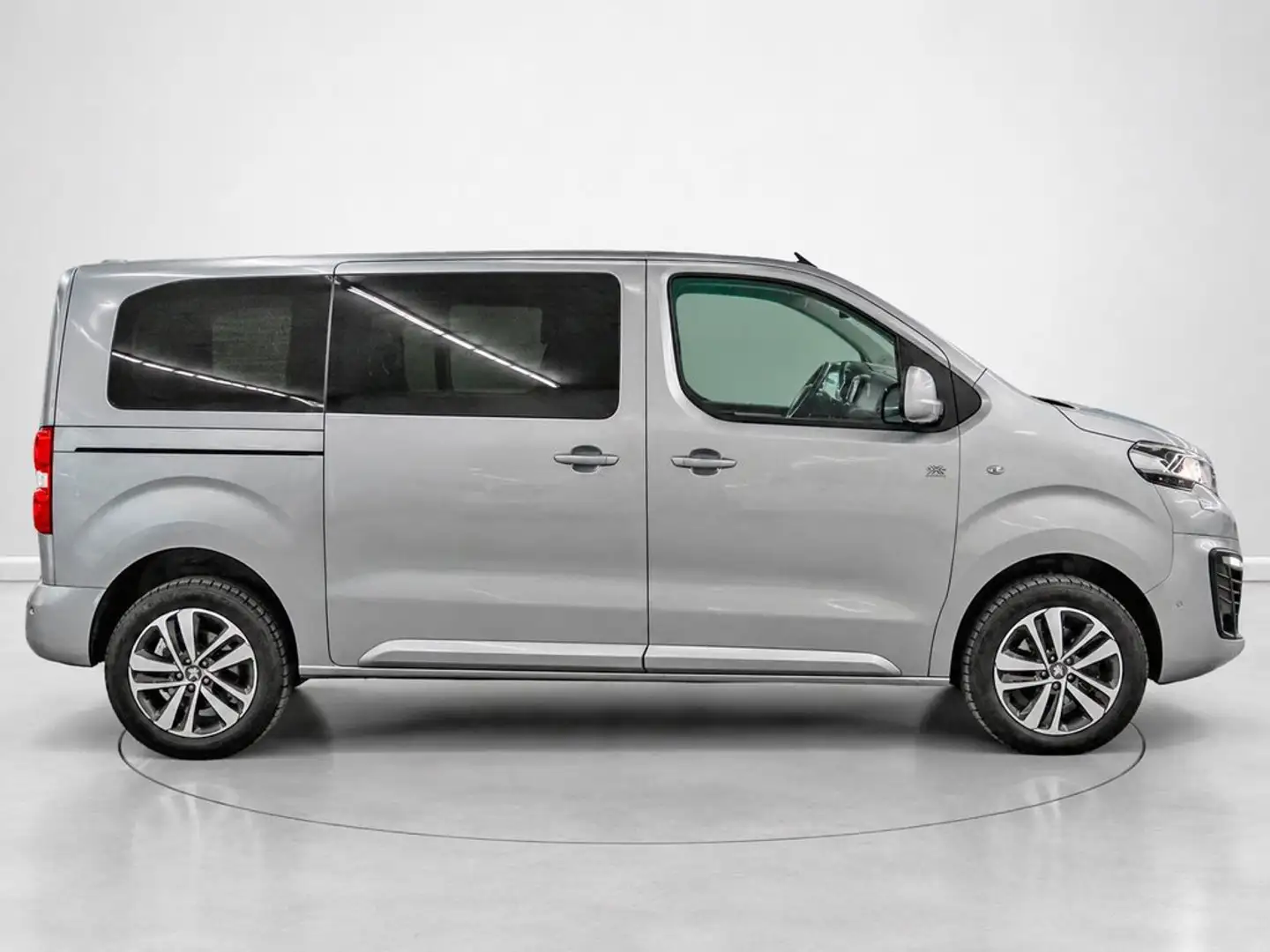 Peugeot Traveller 2.0BlueHDI Allure Standard 150 Gris - 2