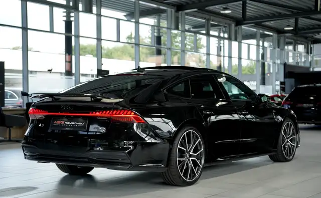Audi A7 view 7