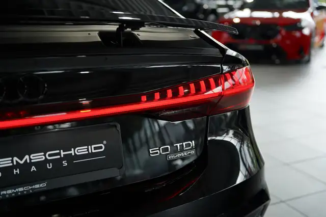 Audi A7 view 13