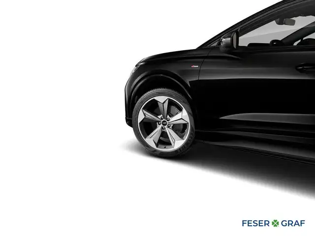 Audi Q4 E-Tron view 8