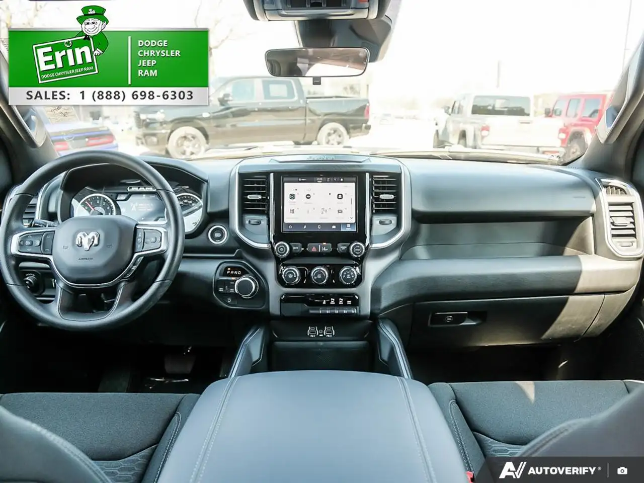 RAM 1500 снимка RAM 1500