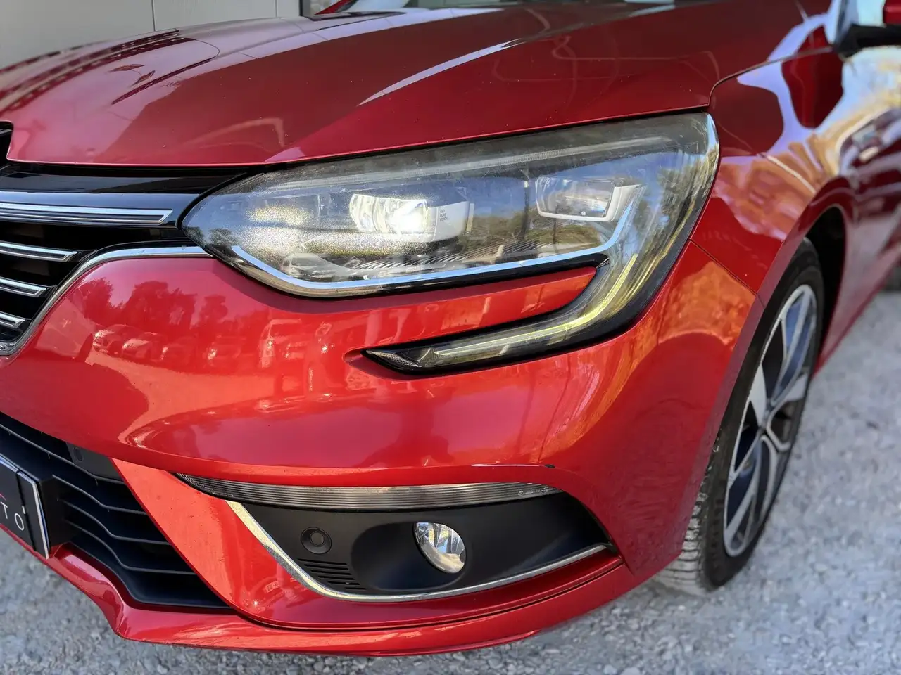Renault Megane Berline — photo 15