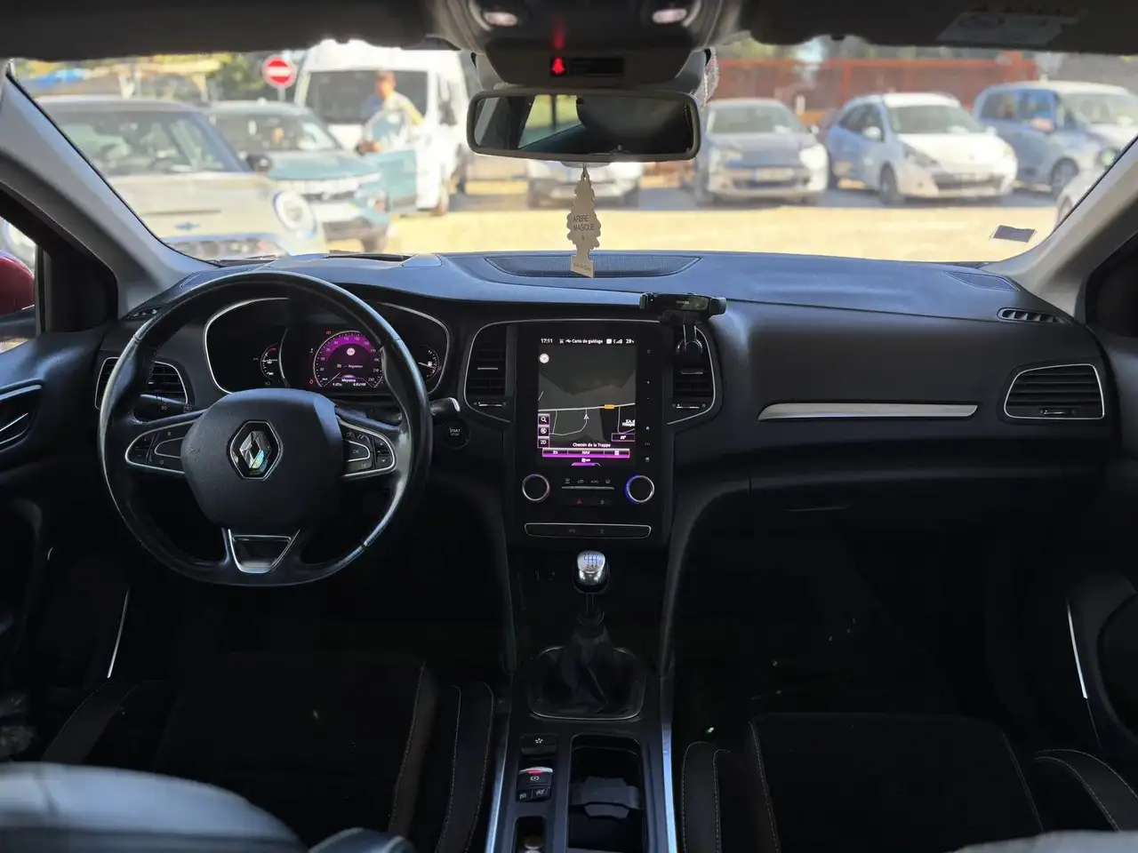 Renault Megane Berline — photo 27