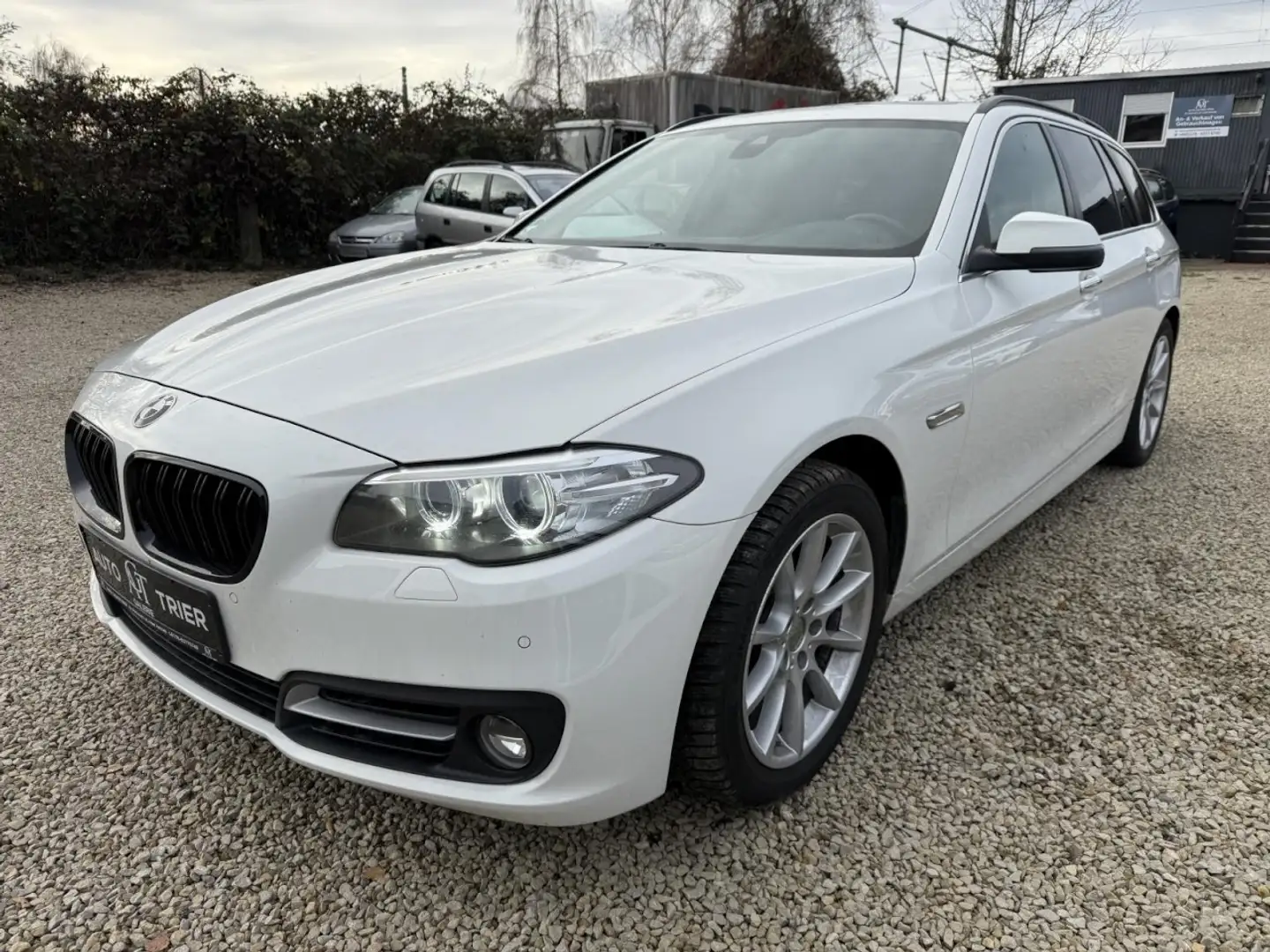 BMW 520 5 Touring 520 d xDrive SH LEDER MFL SHZ NAVI Blanc - 2