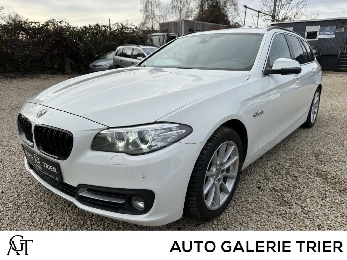 BMW 520 5 Touring 520 d xDrive SH LEDER MFL SHZ NAVI Blanc - 1