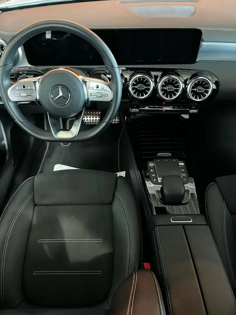 Mercedes-Benz A 180 AMG Weiß - 2