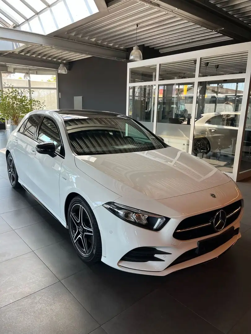 Mercedes-Benz A 180 AMG Weiß - 1