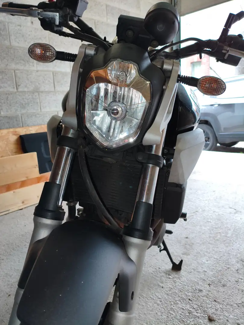 Yamaha MT-03 Noir - 2