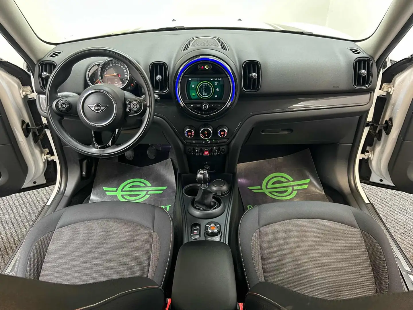 MINI One Countryman 1.5 Baker Street UNIPROP.|SERVICE Bílá - 2