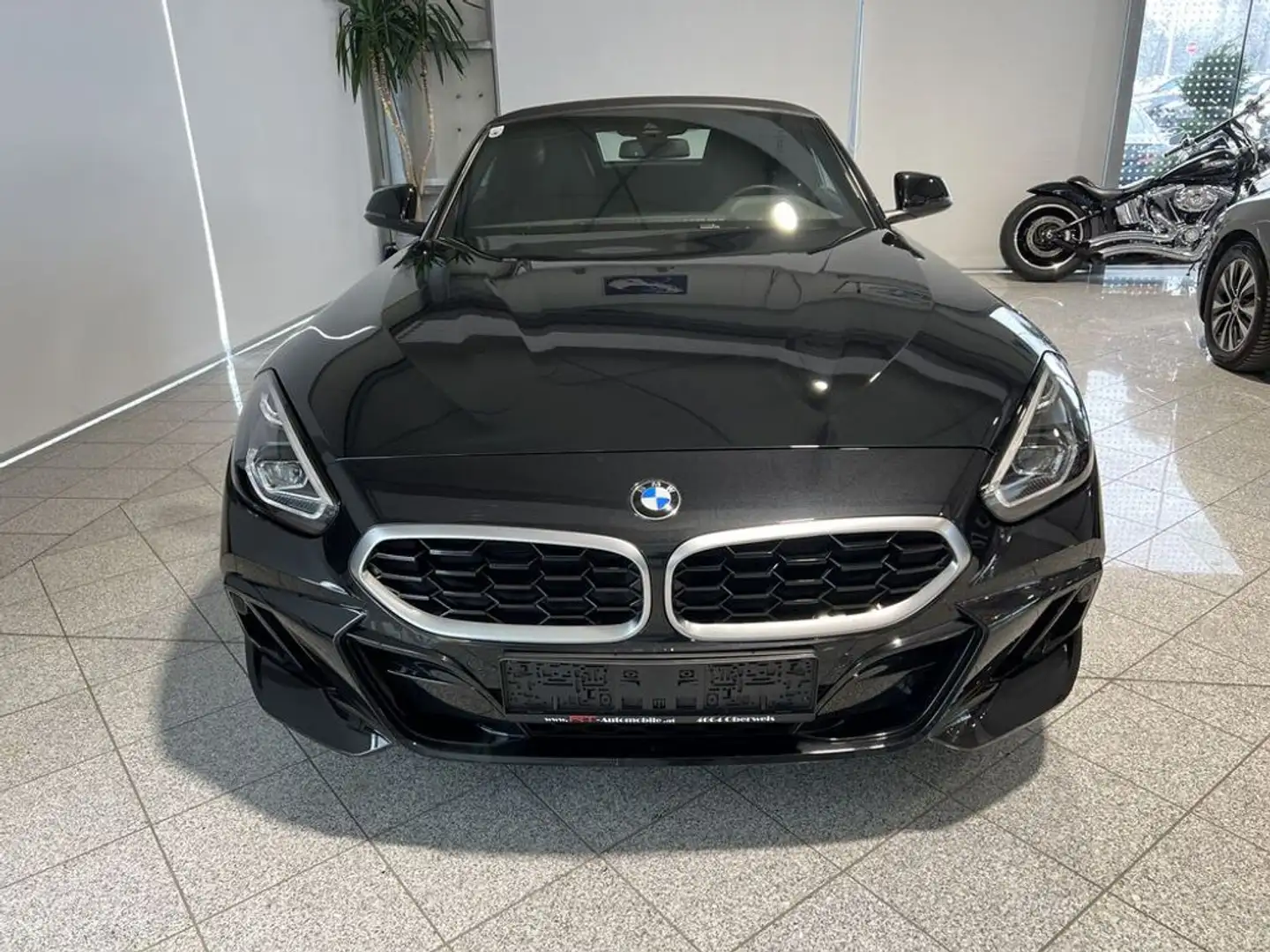BMW Z4 sDrive 20i Schwarz - 2