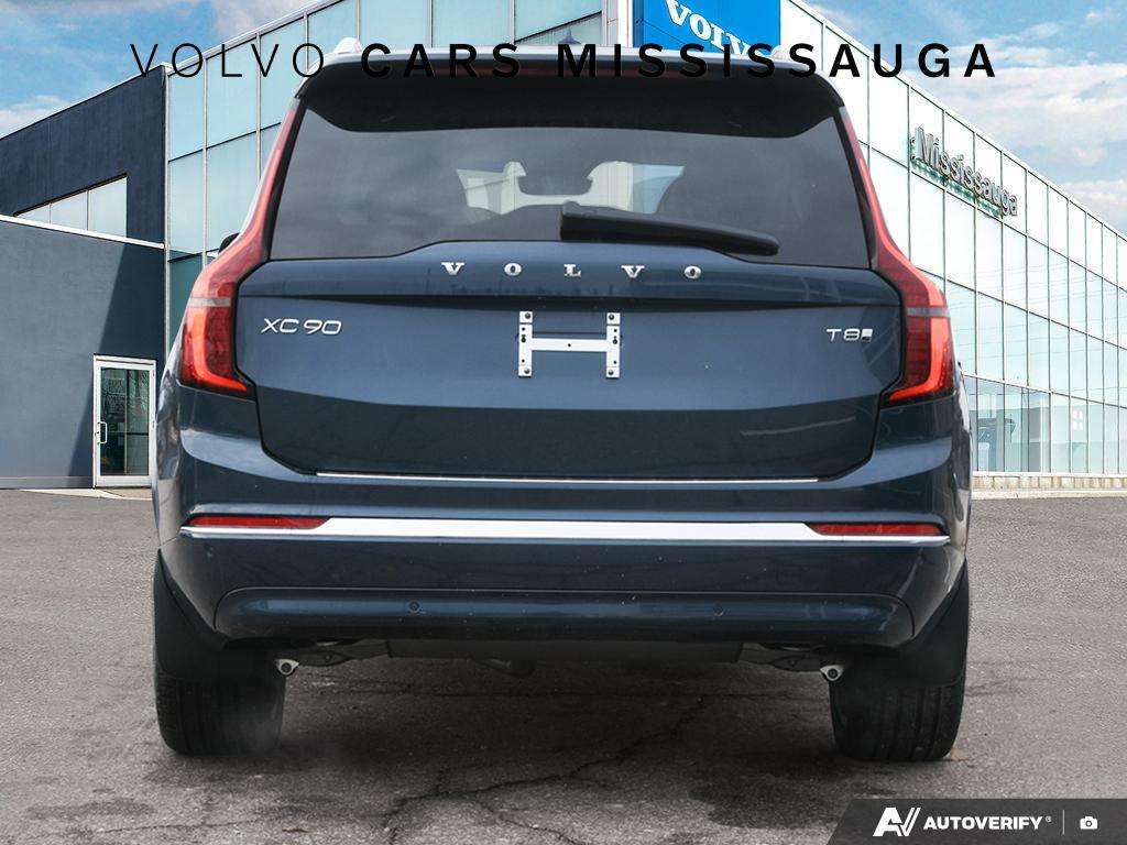 2026 Volvo XC90 T8 Core alt 5