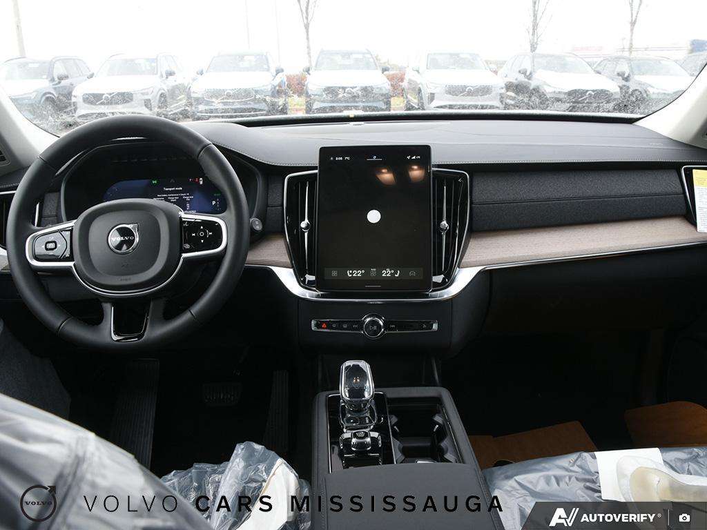 2026 Volvo XC90 T8 Core thumb 25