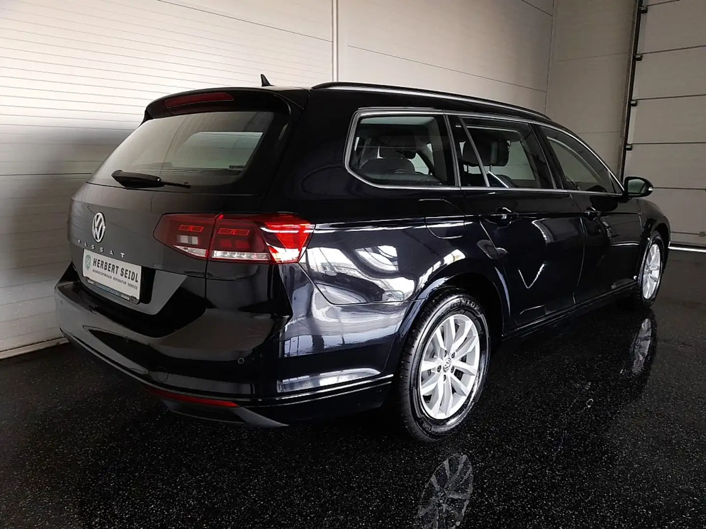 Volkswagen Passat Variant Business 2,0 TDI DSG *LED / NAVI / ACC / KAMERA... Schwarz - 2