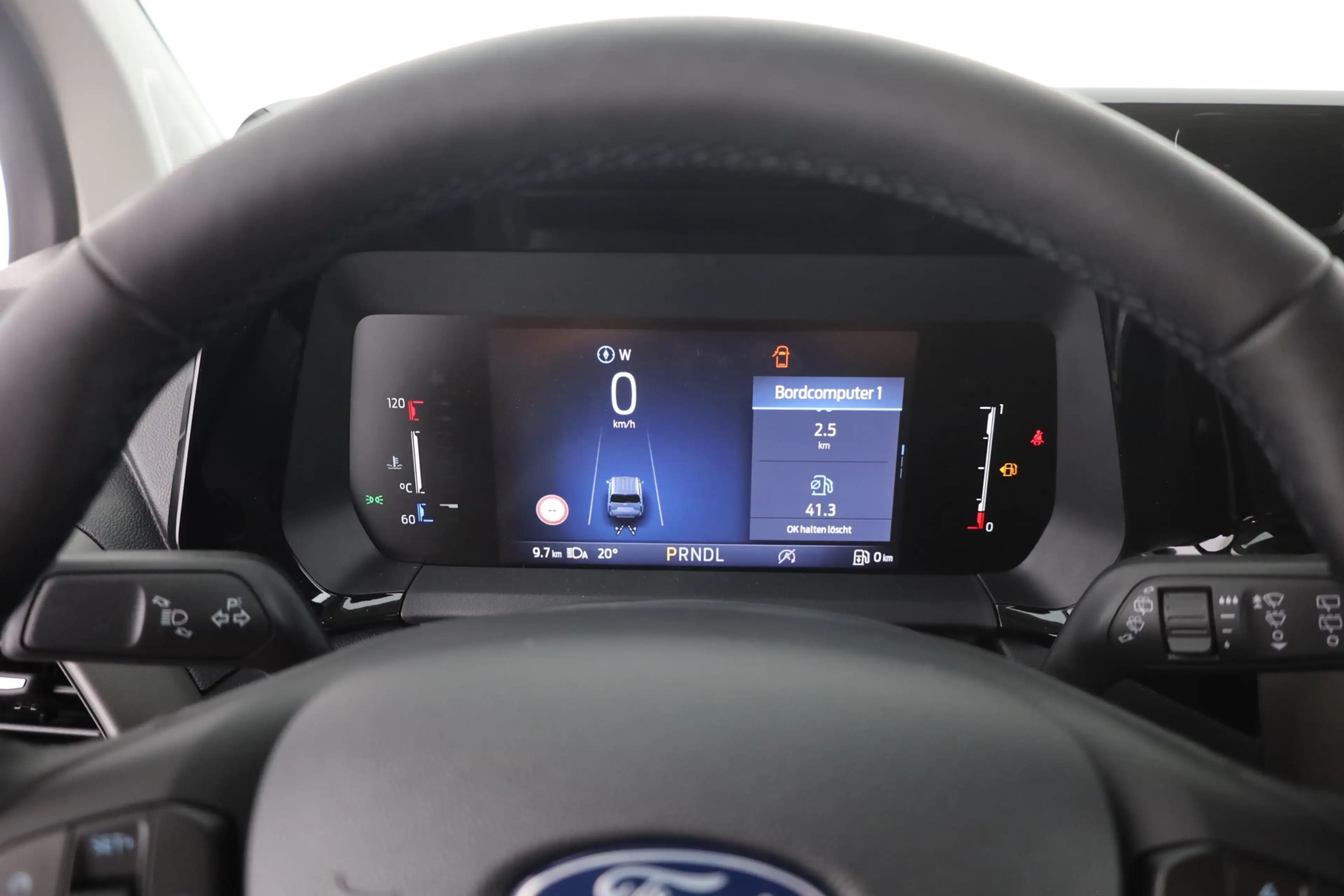 Ford Tourneo Courier Titanium 1.0 EB Aut. Kamera Tempom — photo 18