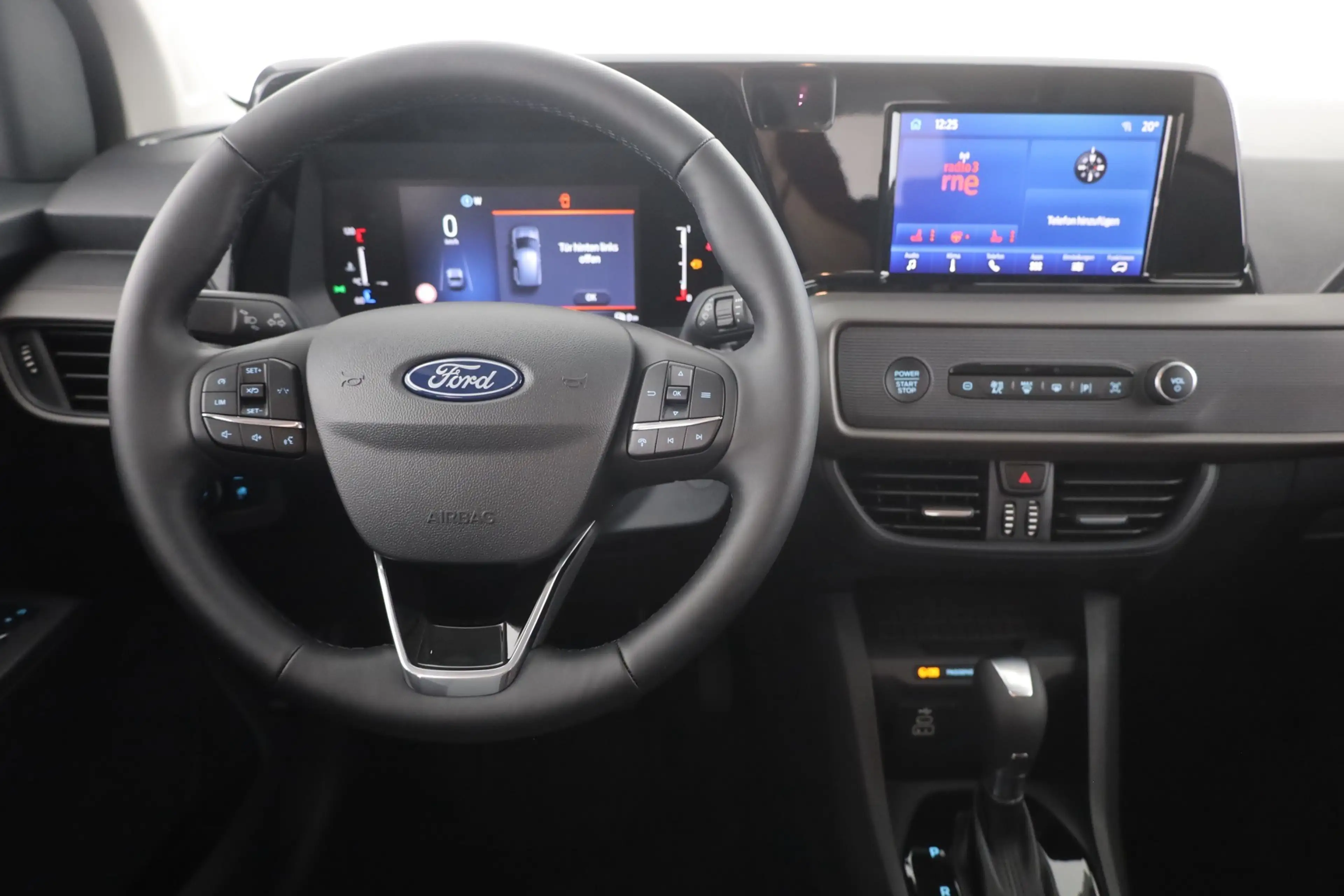 Ford Tourneo Courier Titanium 1.0 EB Aut. Kamera Tempom — photo 10