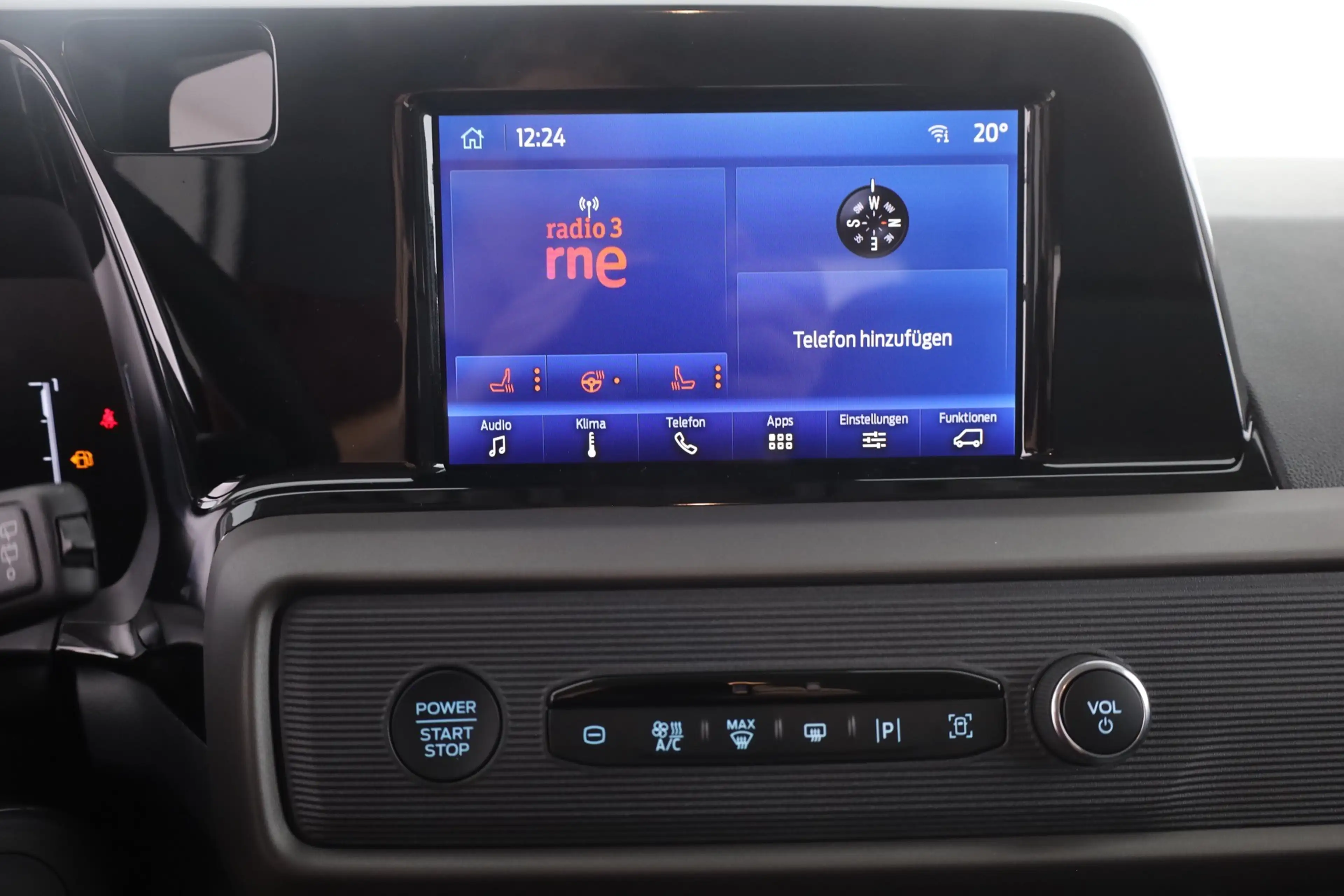 Ford Tourneo Courier Titanium 1.0 EB Aut. Kamera Tempom — photo 11