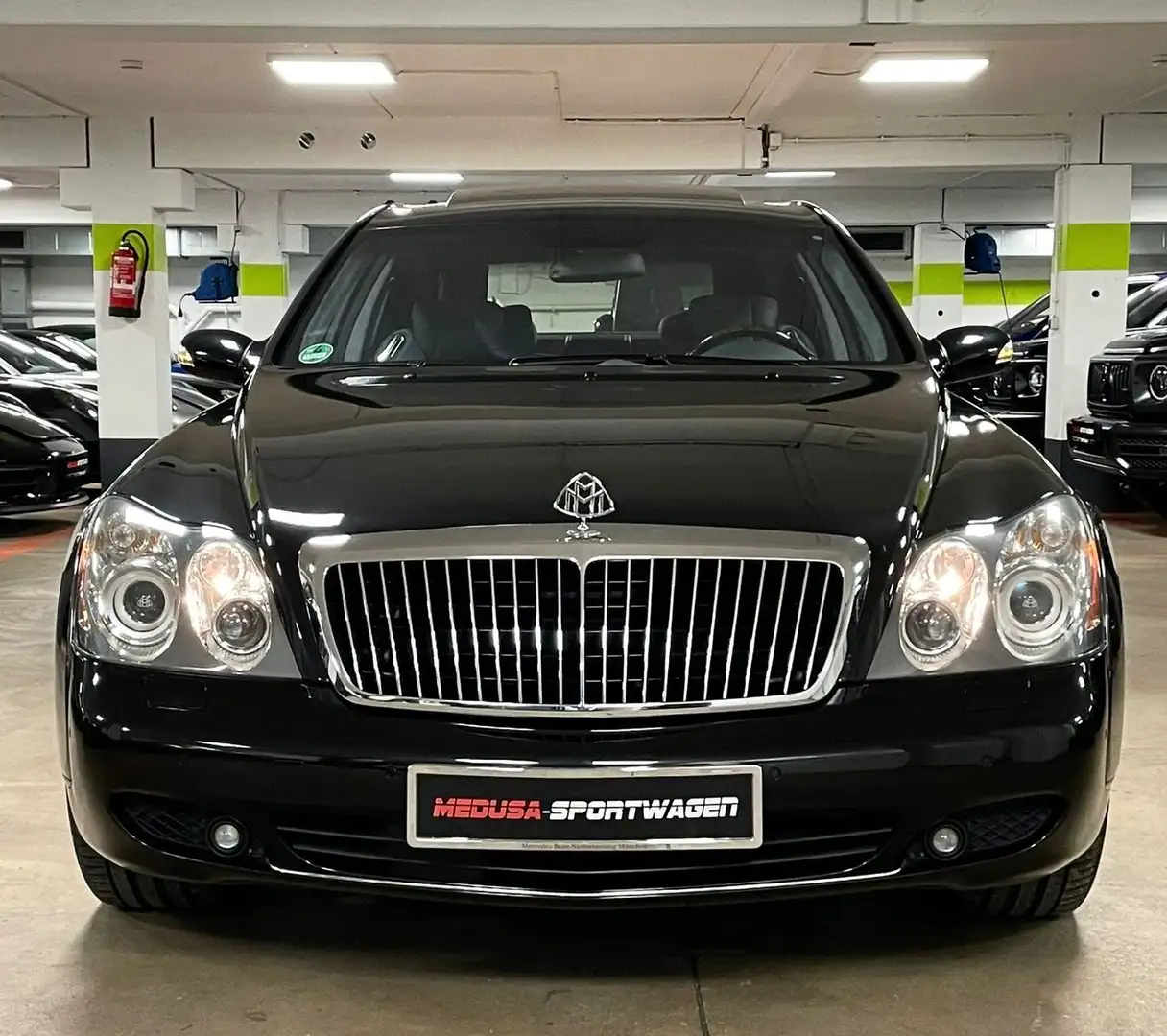 Maybach 57 MAYBACH 57 DUOTONE FIRSTCLASS FOND TV FULLOPTION crna - 2