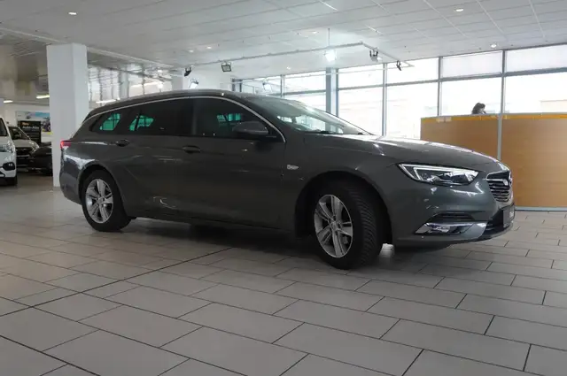Opel Insignia view 7