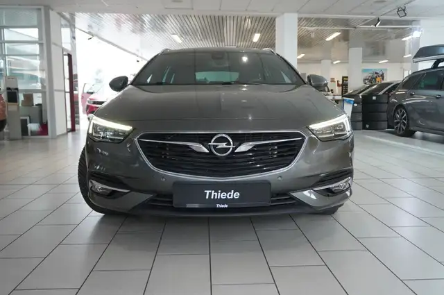 Opel Insignia view 6