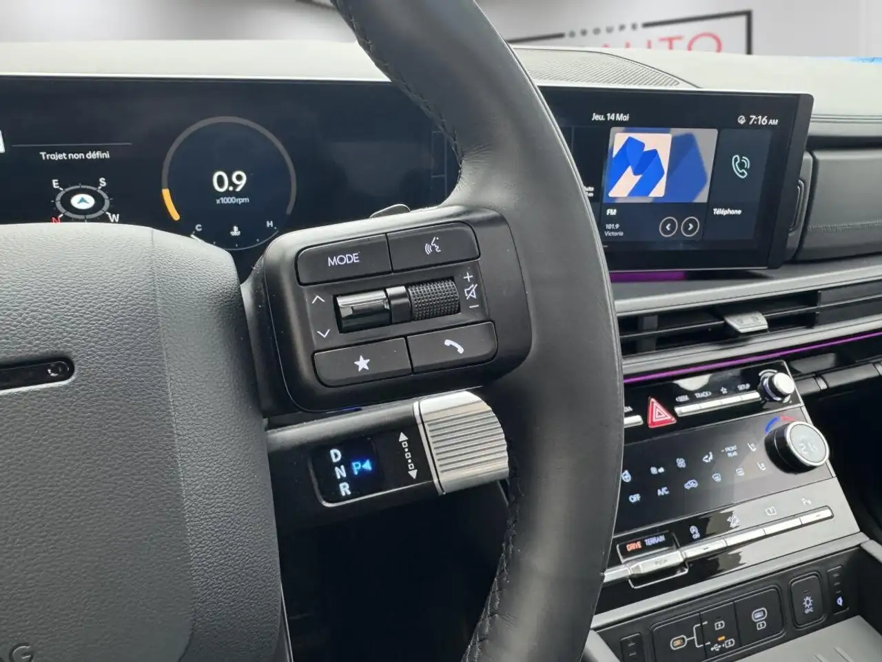 Hyundai SANTA FE снимка Hyundai SANTA FE