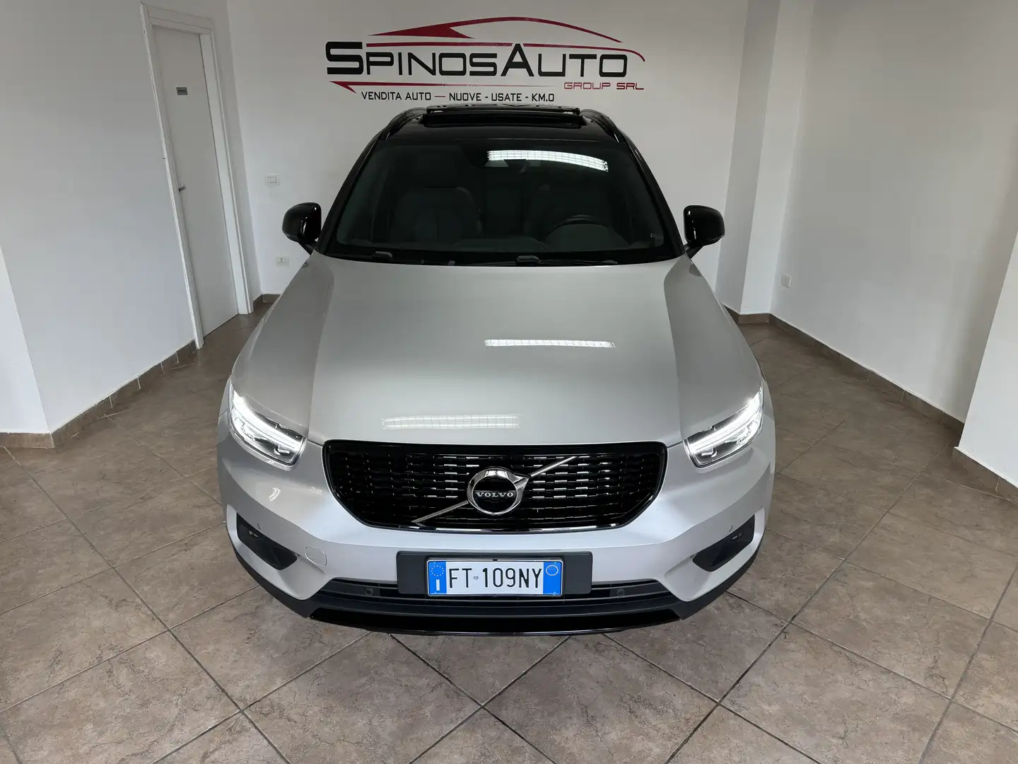 Volvo XC40 2.0 d4 R-design awd geartronic my20 - 2