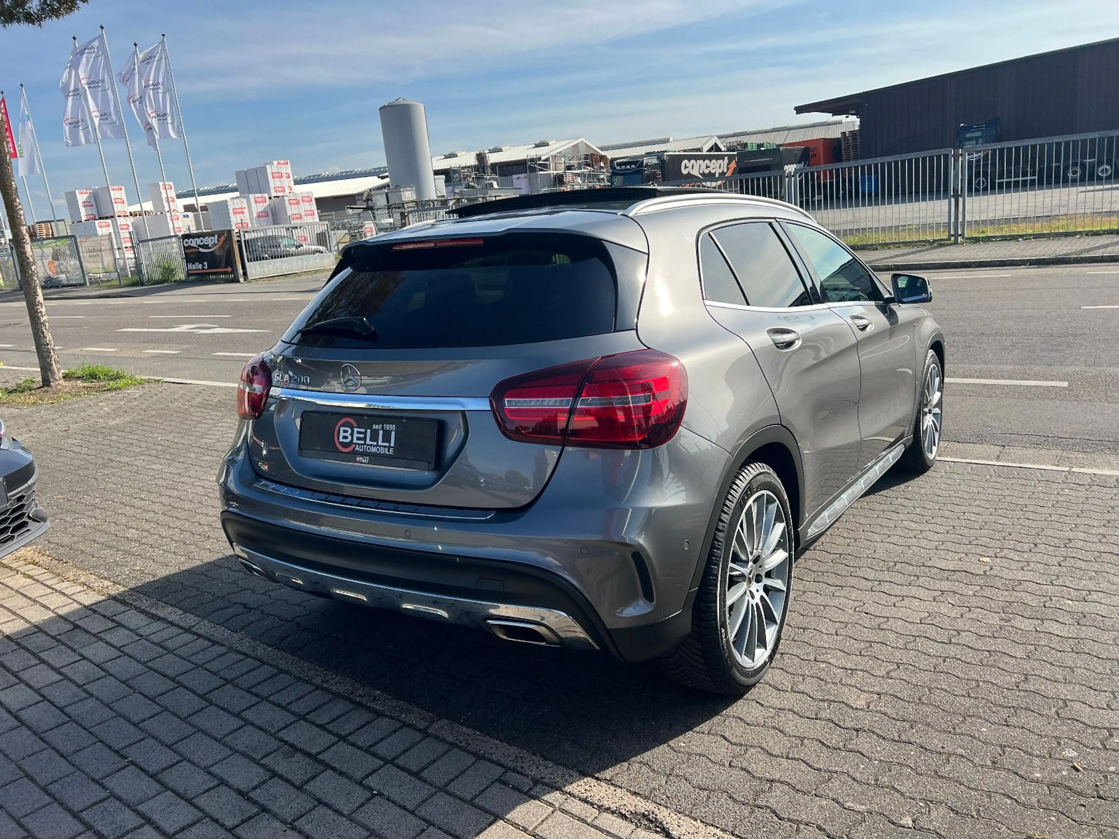 Mercedes-Benz GLA 200 Urban Style Edition PANO AMGFINANZIERUNG — photo 9