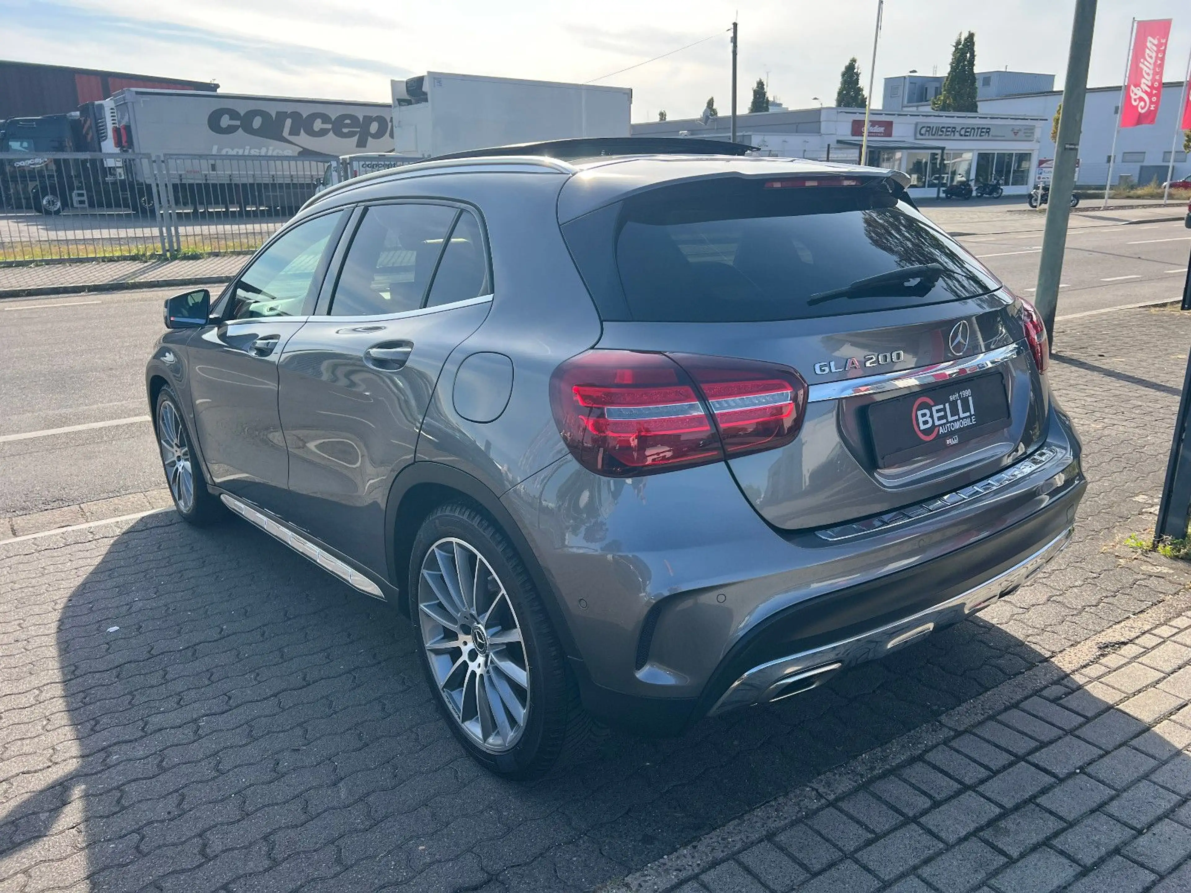 Mercedes-Benz GLA 200 Urban Style Edition PANO AMGFINANZIERUNG — photo 12