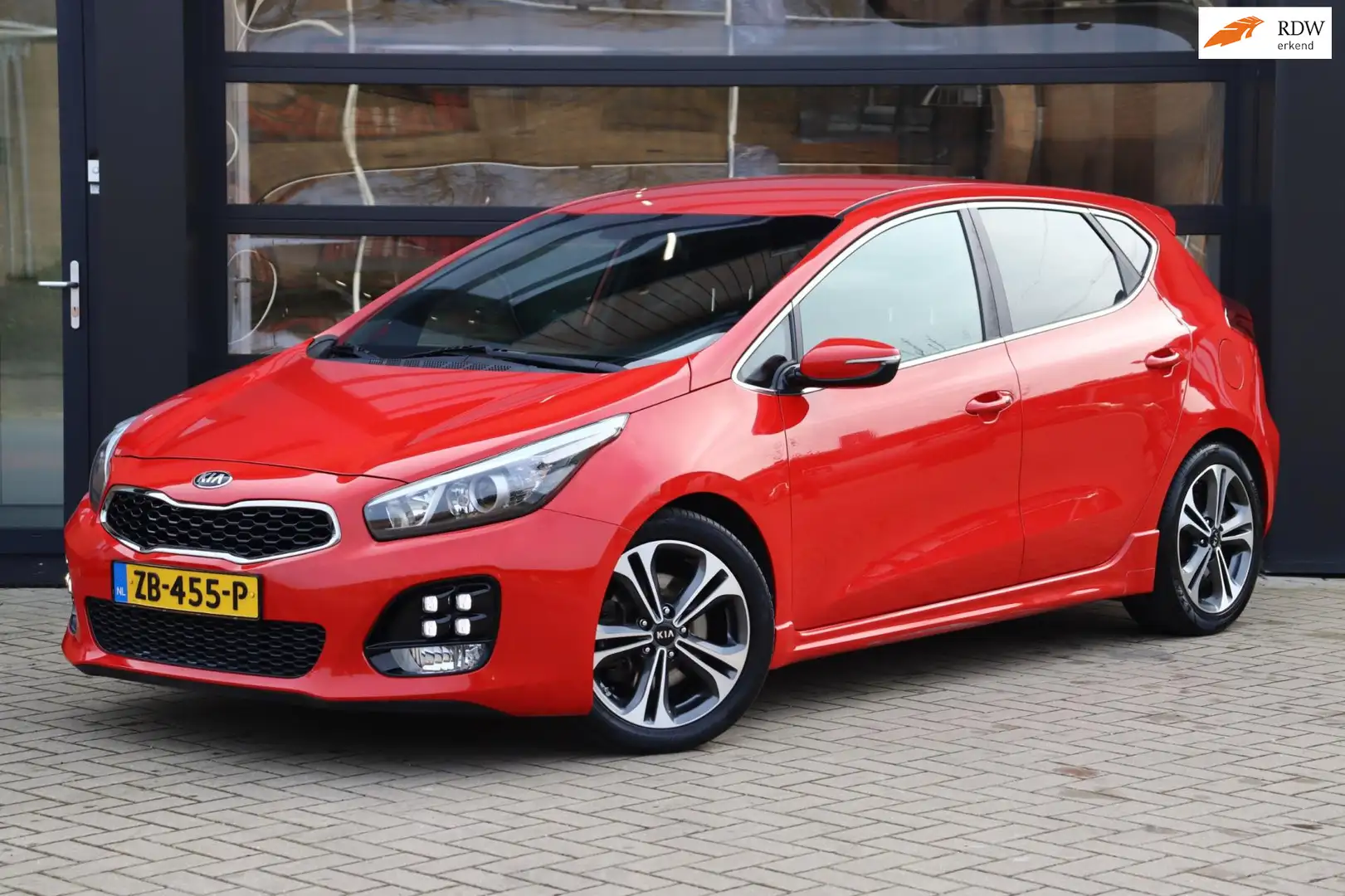 Kia Ceed / cee'd 1.0 T-GDi GT-Line | Camera | Cruise | Clima | 120 Rot - 1