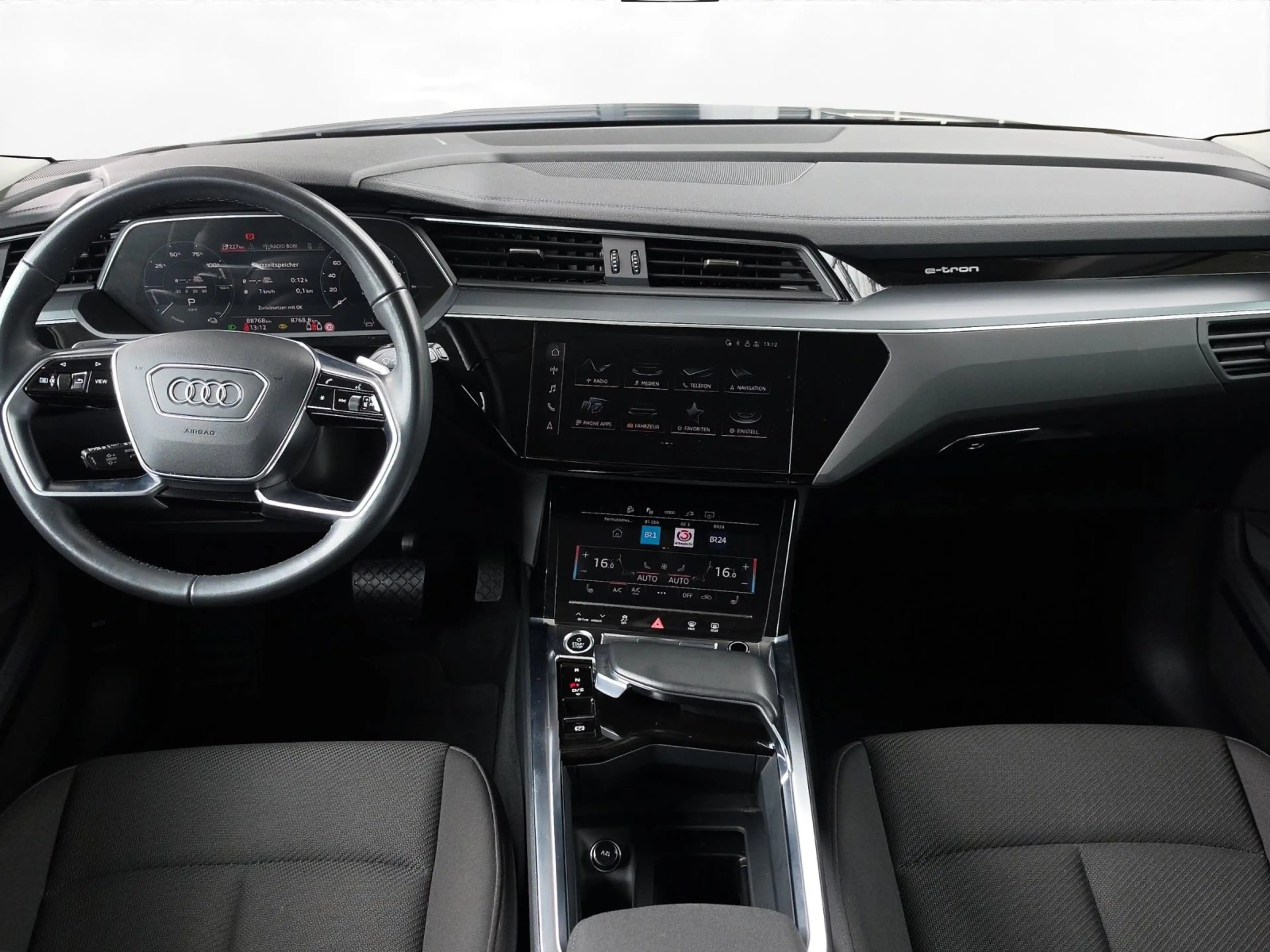 Audi Q8 e-tron Q8 55 e-tron quattro advanced | AHK | LED | — photo 13