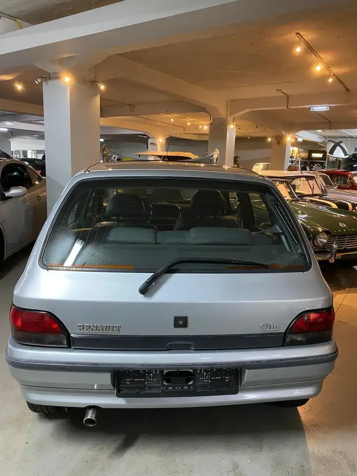 Renault Clio Bild 6