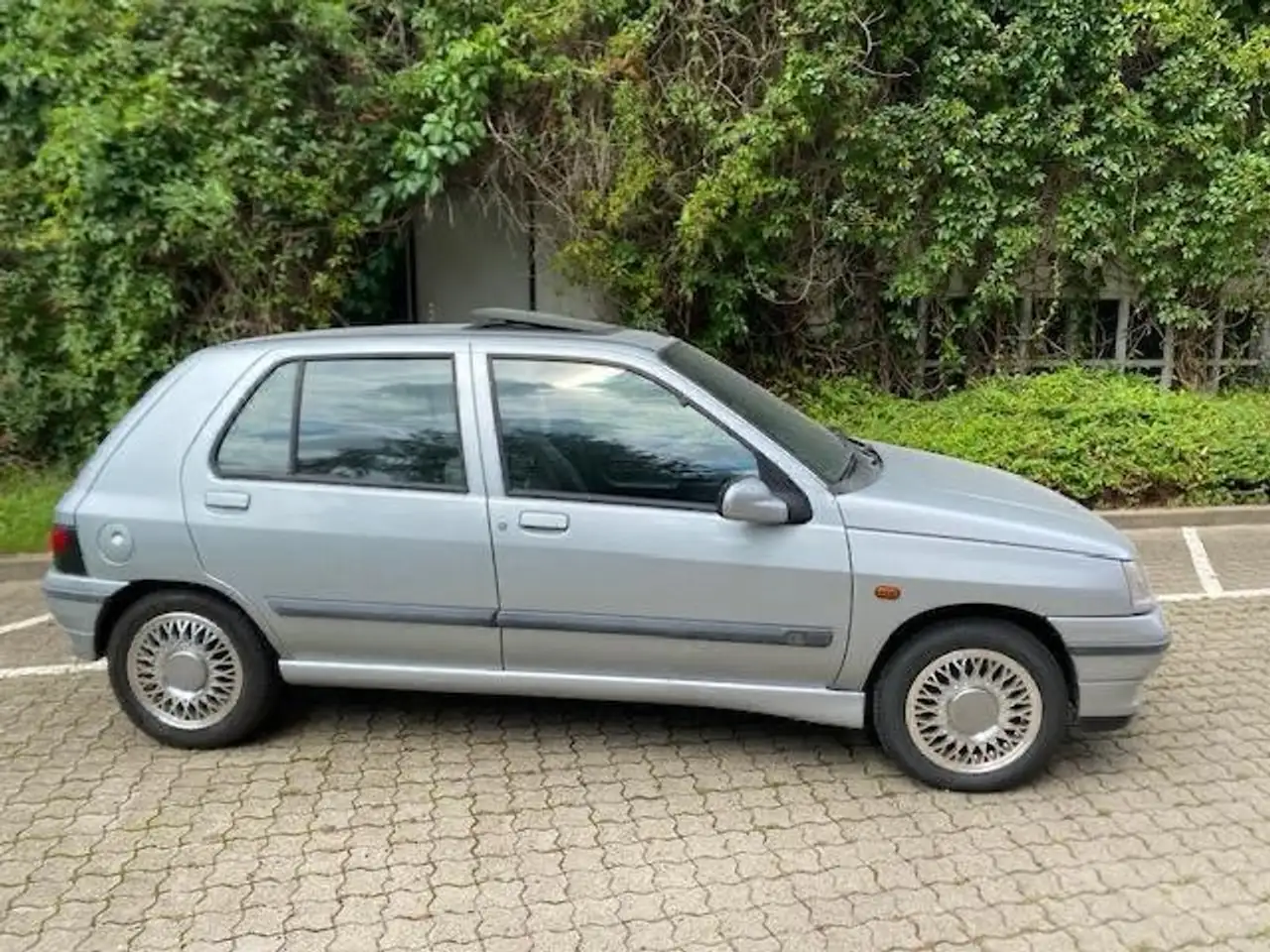 Renault Clio Renault Clio Baccara, Scheckheft, Erst 75.796 km,