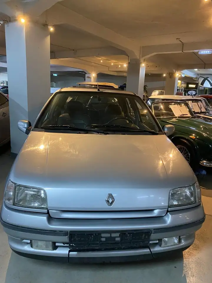 Renault Clio Bild 5