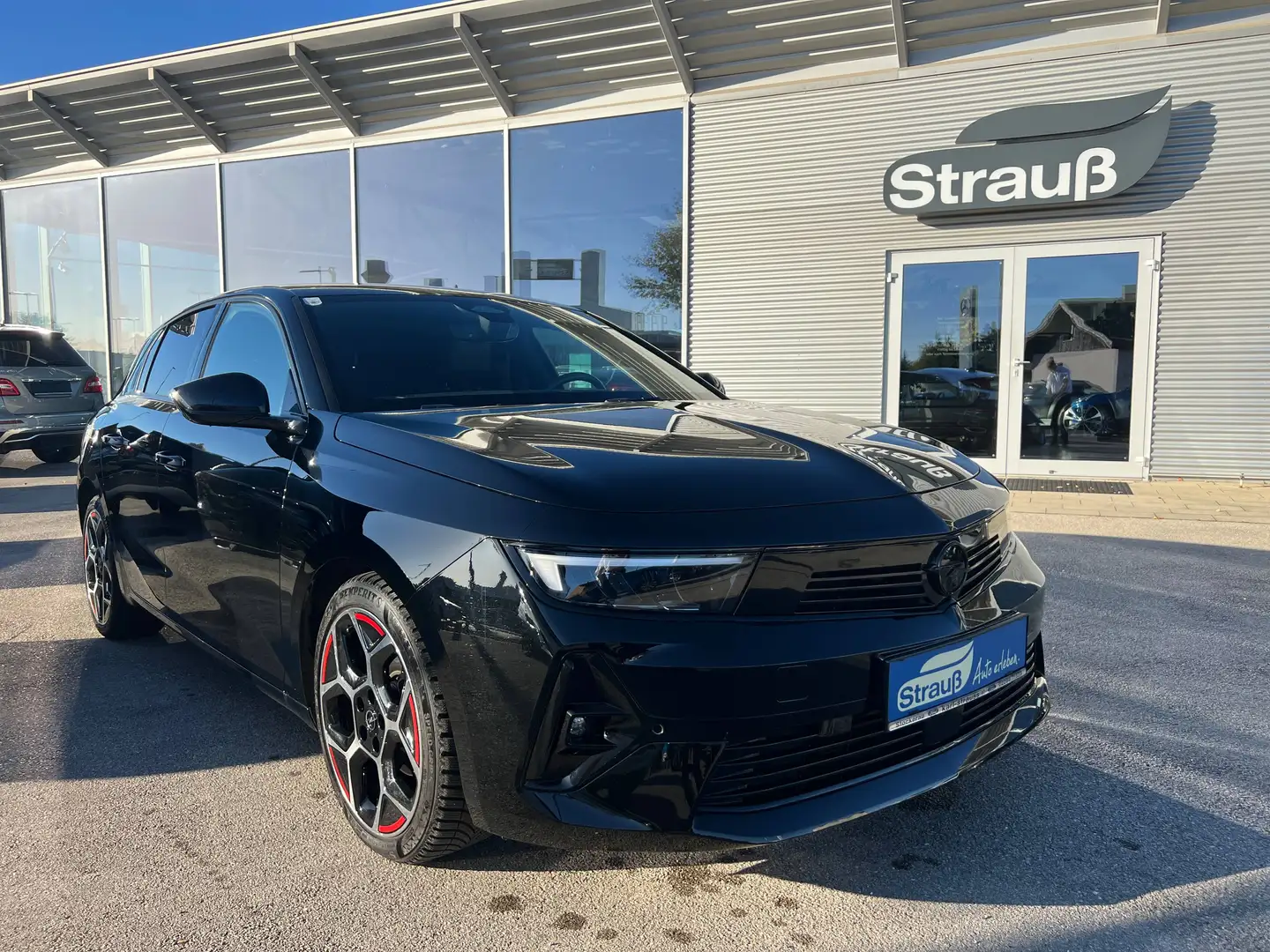 Opel Astra GS Line *Front/Rückfahrkamera* Lenkradheizung* Sitzheizung* LED* Keyless* Schwarz - 1