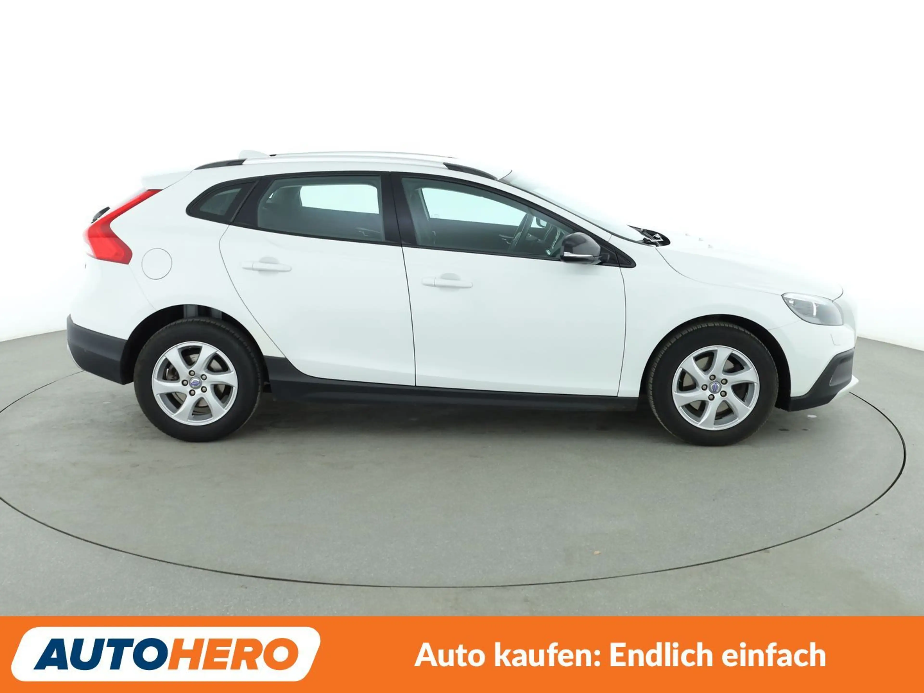 Volvo V40 Cross Country 1.6 D2 You!*NAVI*TEMPO*CAM*PDC*SHZ*ALU* — photo 7