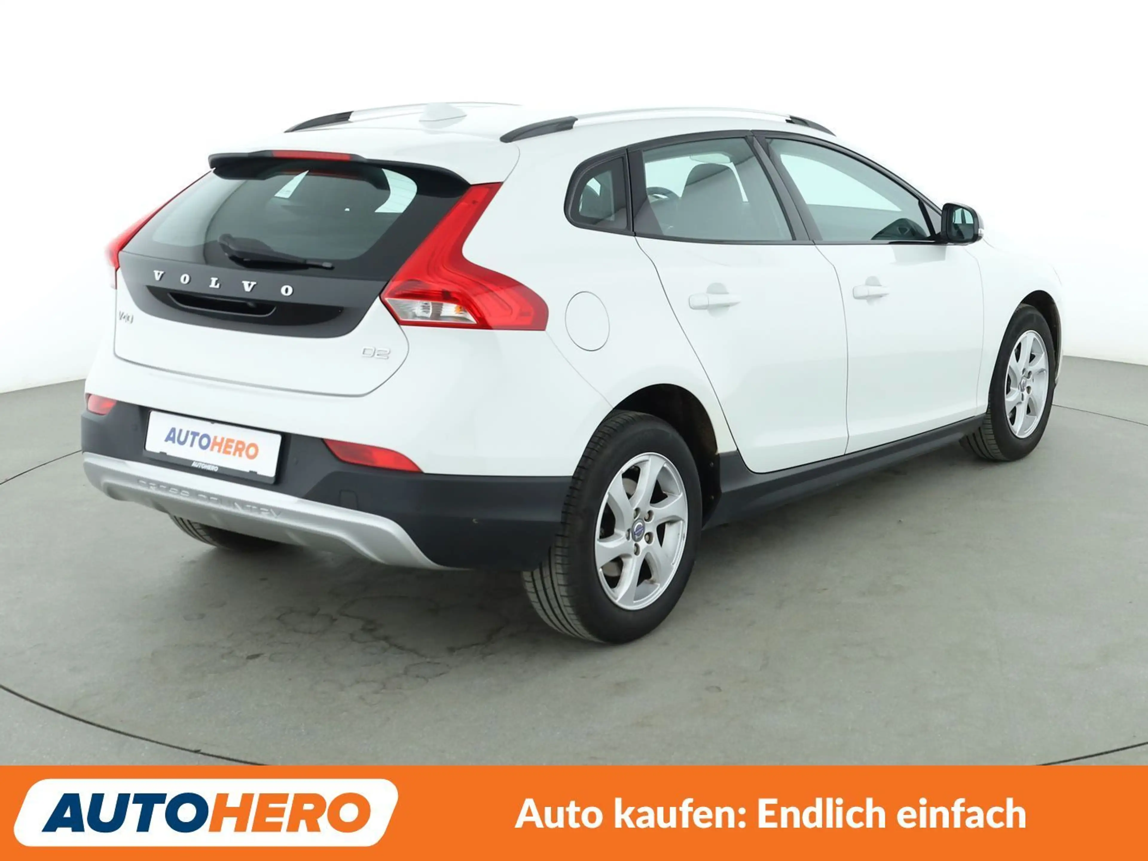 Volvo V40 Cross Country 1.6 D2 You!*NAVI*TEMPO*CAM*PDC*SHZ*ALU* — photo 6