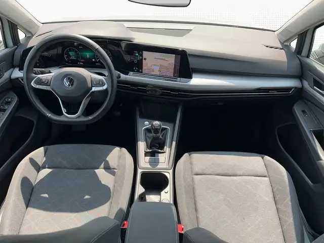 Volkswagen Golf view 5
