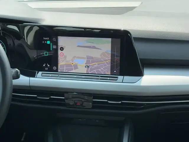 Volkswagen Golf view 6
