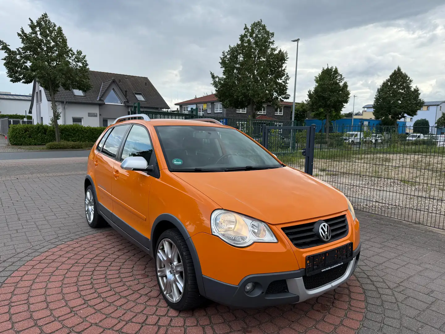 Volkswagen Polo Cross 1.4 TEMPOMAT+KLIMA+SHZ+TÜV:02/2027 Оранжевий - 2