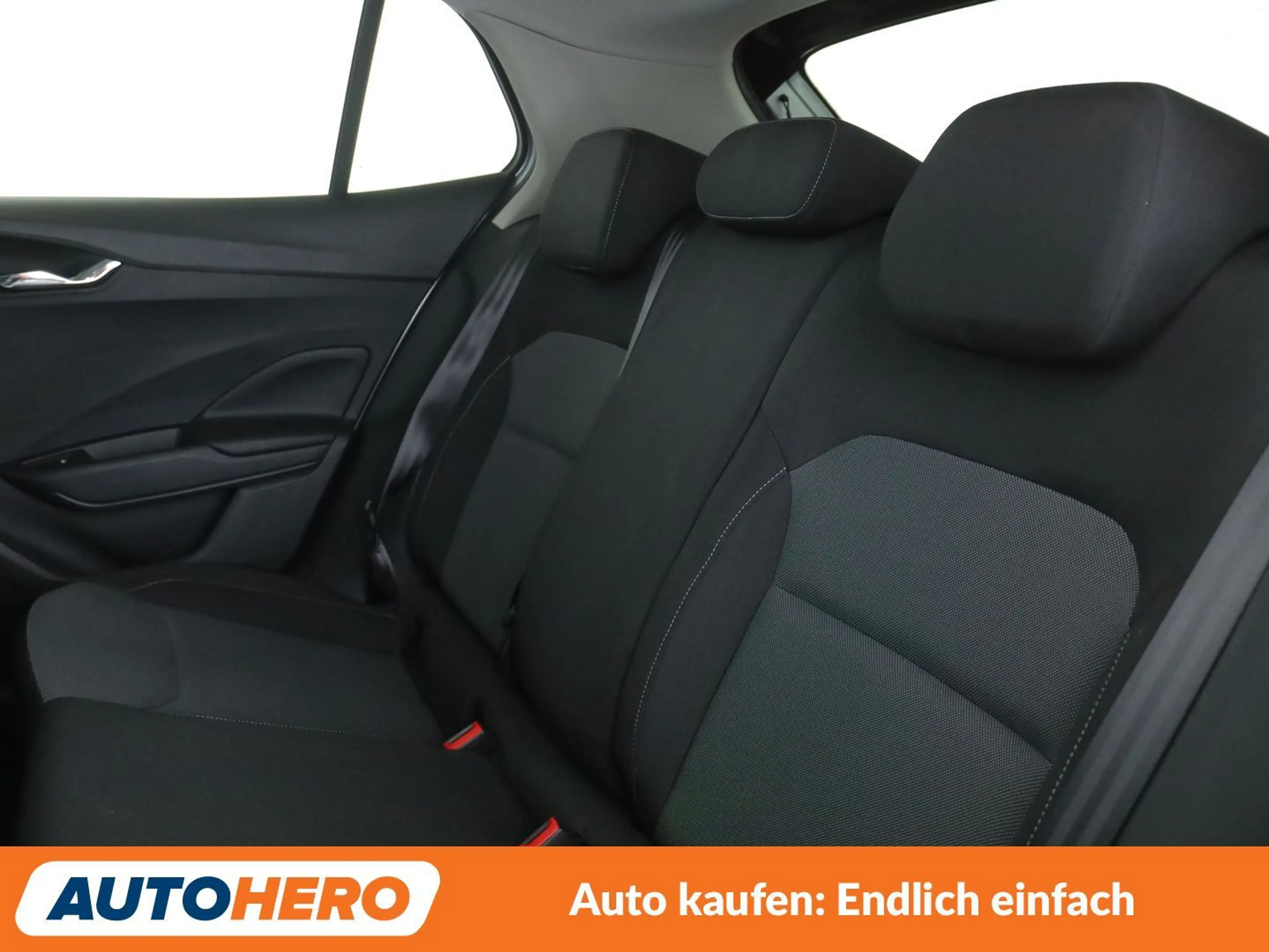 Skoda Fabia 1.0 TSI Ambition *NAVI*LED*ACC*PDC*SHZ* — photo 14
