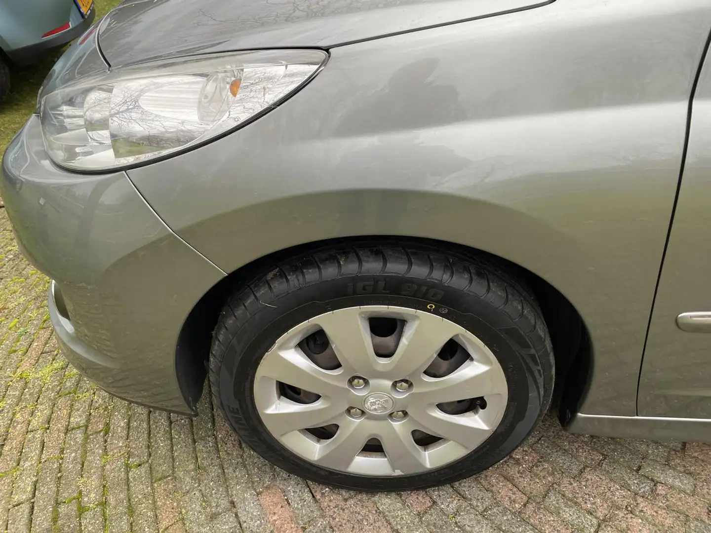 Peugeot 207 CC 1.6 VTI SPORT AIRCO Grau - 2