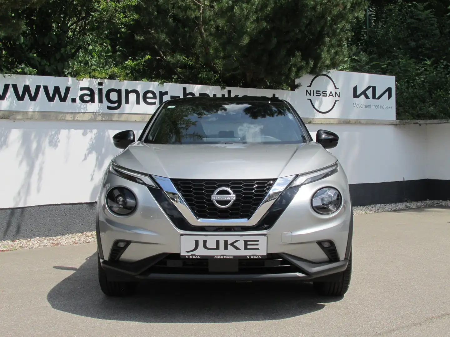 Nissan Juke 1,0 DIG-T N-Connecta DCT Aut. Sommeraktion!! Silber - 2