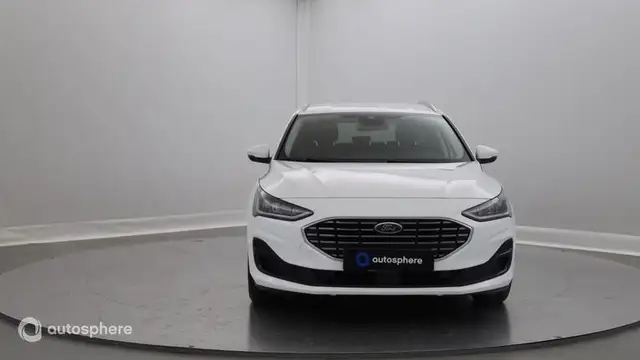 Ford Focus view 2