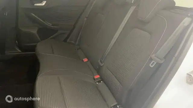 Ford Focus view 13