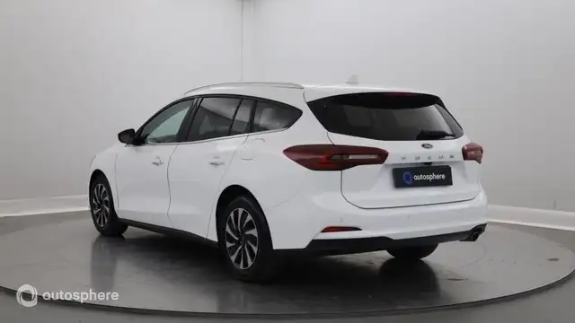 Ford Focus view 7
