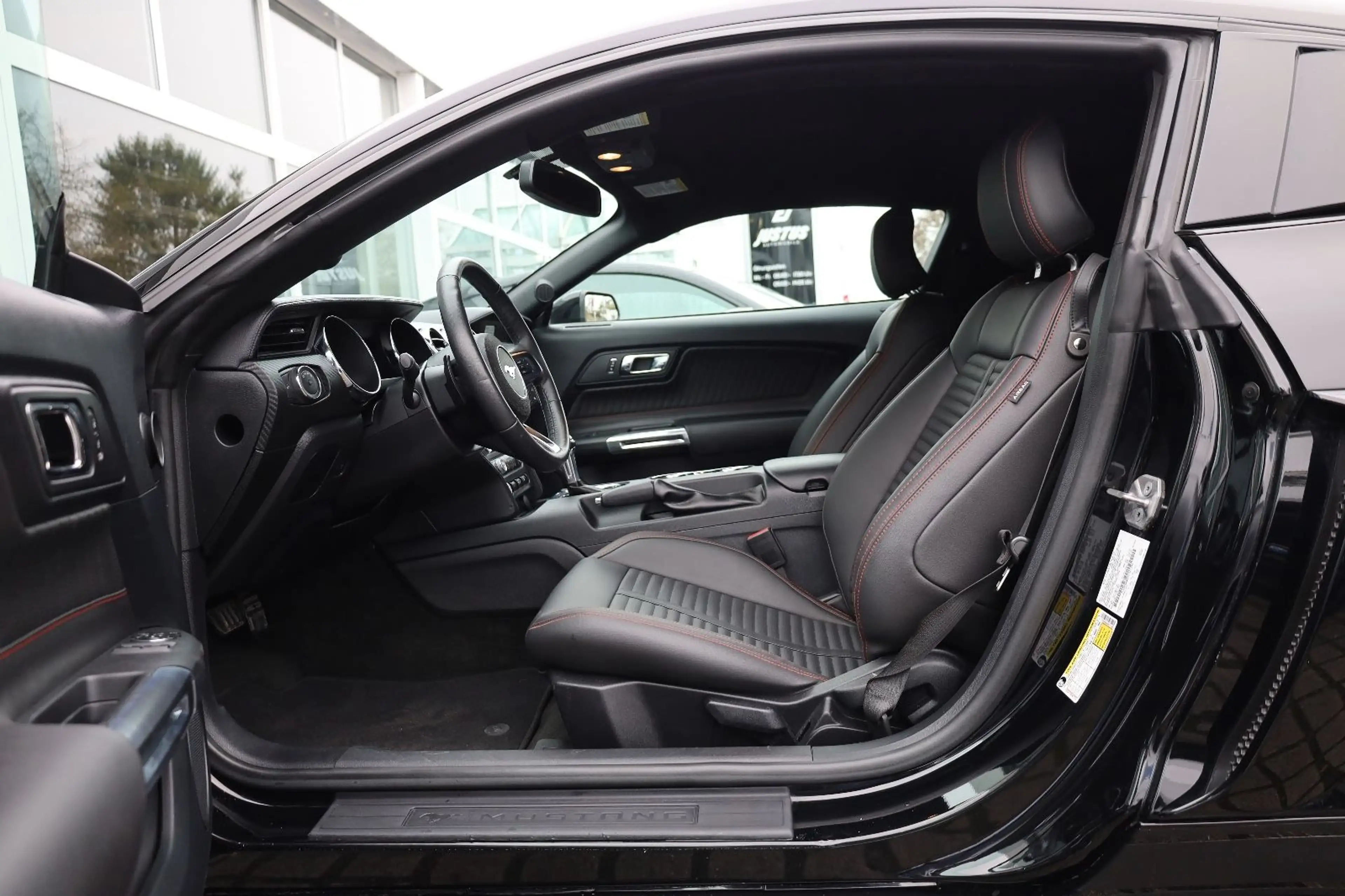 Ford Mustang 3.7 V6/TEMPOMAT/XENON/KAMERA/BTH/MFL/R20 — photo 9