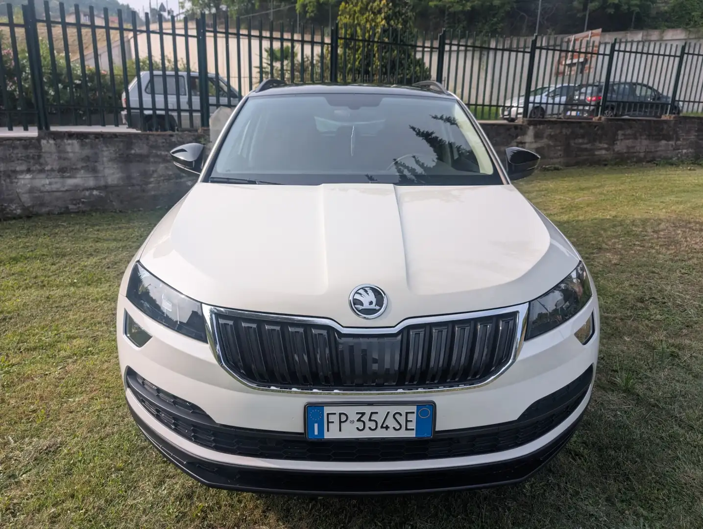 Skoda Karoq 1.0 TSI Style UNICO PROPRIETARIO TAGL. CERT. SKODA Bianco - 2