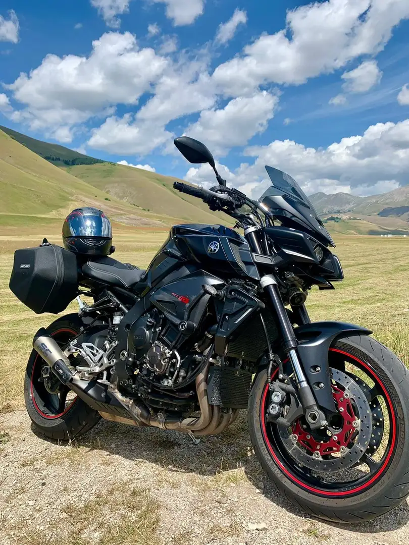 Yamaha MT-10 Negro - 1