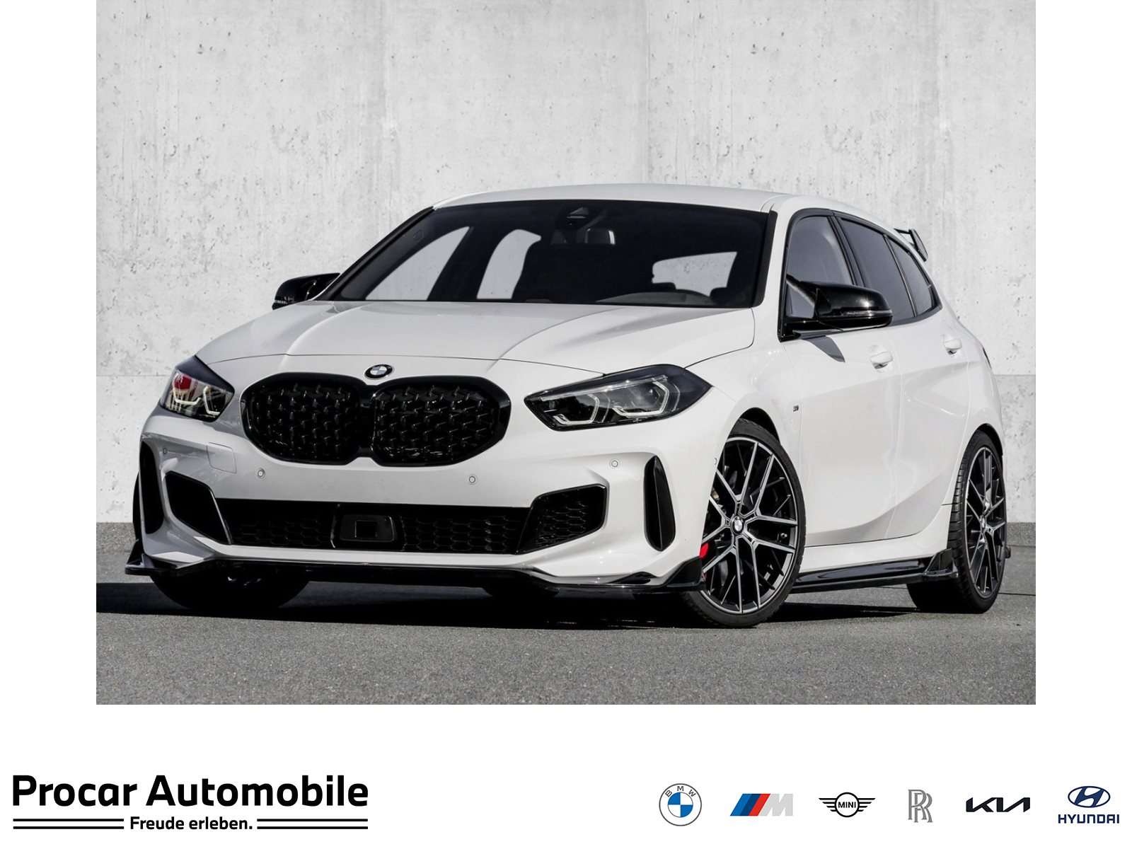 2023 BMW 128