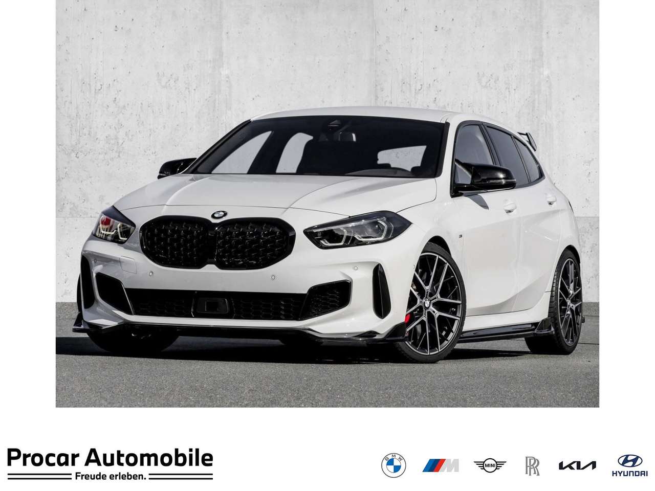 BMW 128 2023